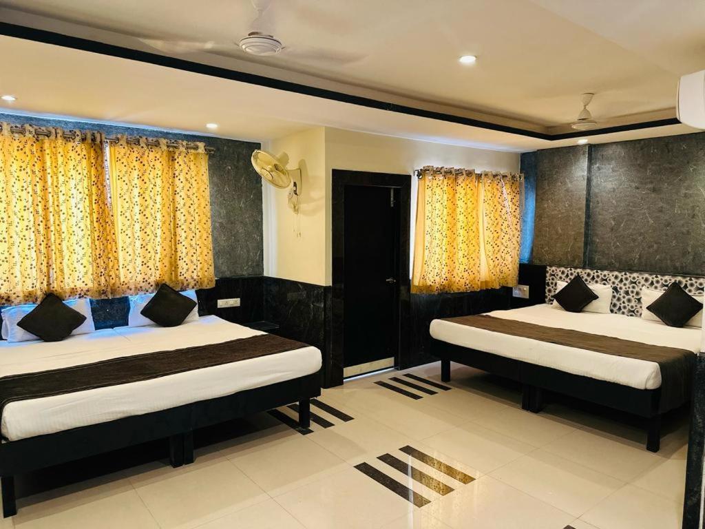Nakshatra Hotel Banswara Exterior photo
