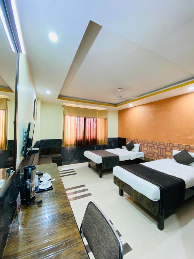 Nakshatra Hotel Banswara Exterior photo